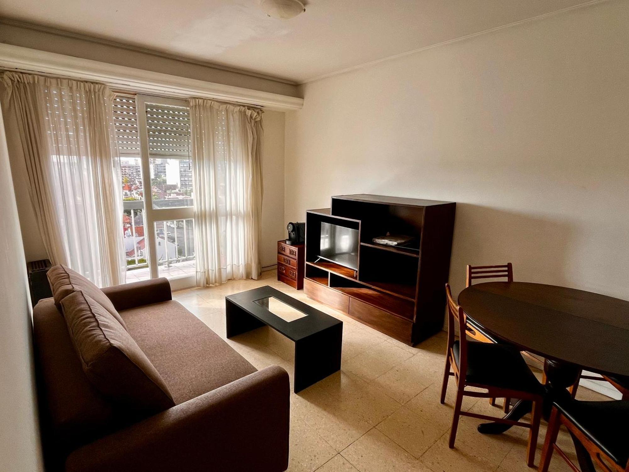 Departamento Zona Varese Piso 12 *